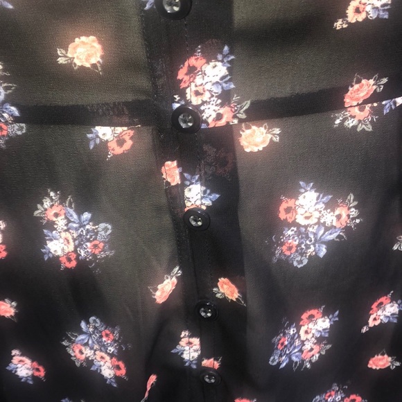 Torrid Black Floral Sheer Button Down Tunic Sz 4X - Picture 7 of 16
